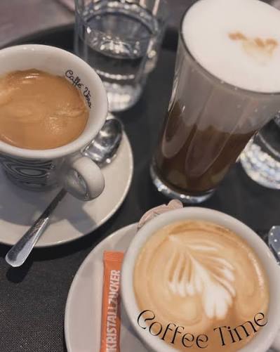 Cappuccino mit feiner Crema in Nadl's Café Lienz
